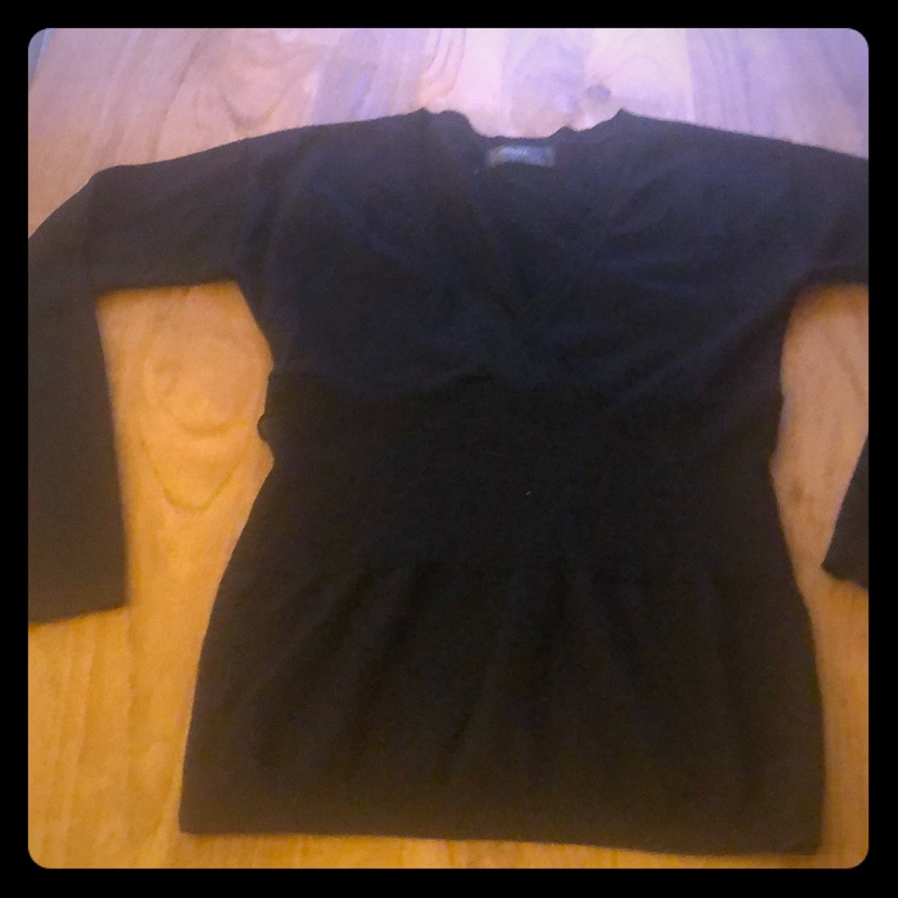 Deep V merino wool black knit